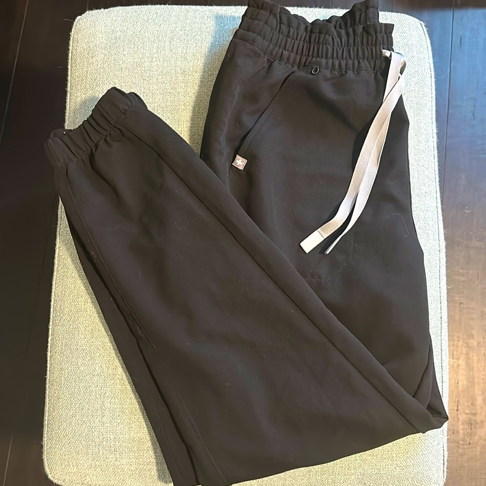 Regina high waisted joggers M